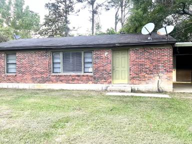 Main picture of 800 Stillwater Dr