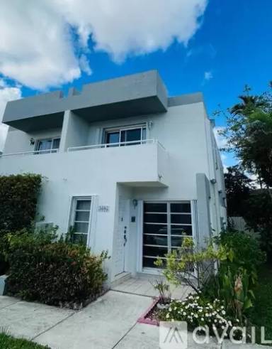 Main picture of 3605 SW 17th St