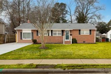 Main picture of 122 Hidalgo Dr