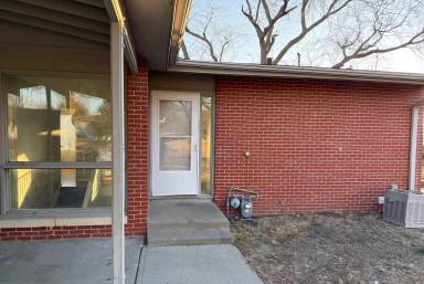 Main picture of 3712 NW 51st St