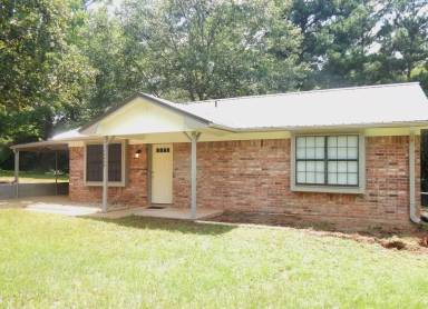 Main picture of 10498 Twin Oaks Dr