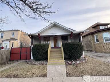 Main picture of 2937 W 55th St