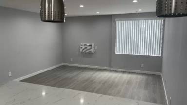 Main picture of 7044 Hawthorn Ave