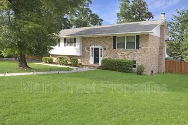 Main picture of 3660 Molaree Dr