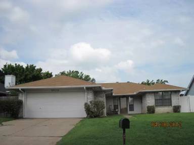 Main picture of 2400 Fairfield Dr