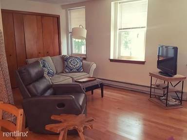 Main picture of 17 Stillman St