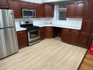 Main picture of 66 Gautier Ave