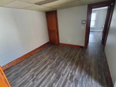 Main picture of 127 N 9th St