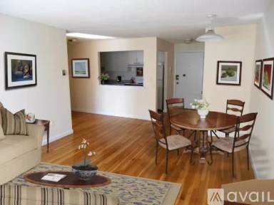 Main picture of 118 North Beacon St