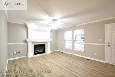Main picture of 11112 N Ditman Ave