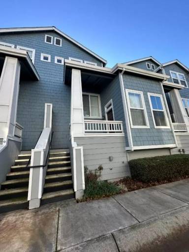 Main picture of 638 Arcadia Dr