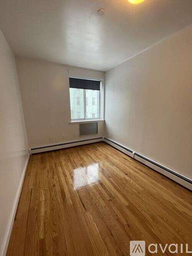 Main picture of 10 Goodwin Pl