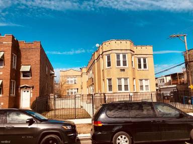 Main picture of 5214-5218 W Crystal St