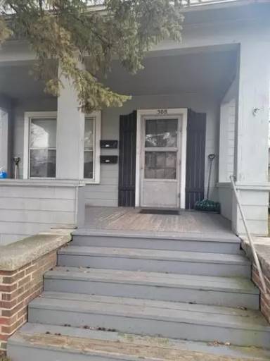 Main picture of 308 Jefferson Ave