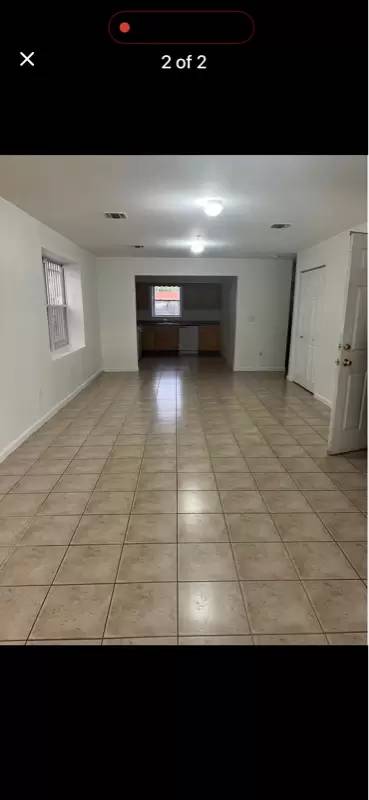 Main picture of 20 S 14th St