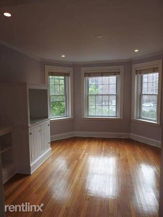 Main picture of 316-328 Saint Paul St