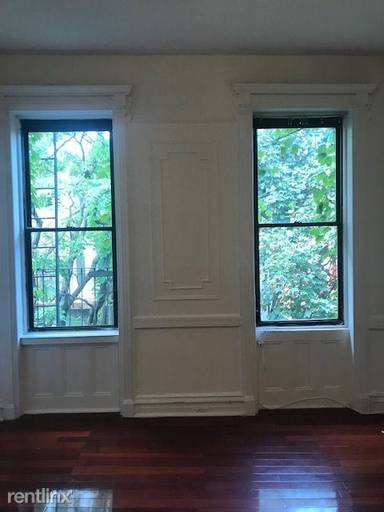 Main picture of 1000 Bedford Ave
