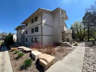 Main picture of Heatheridge Lake Condominiums