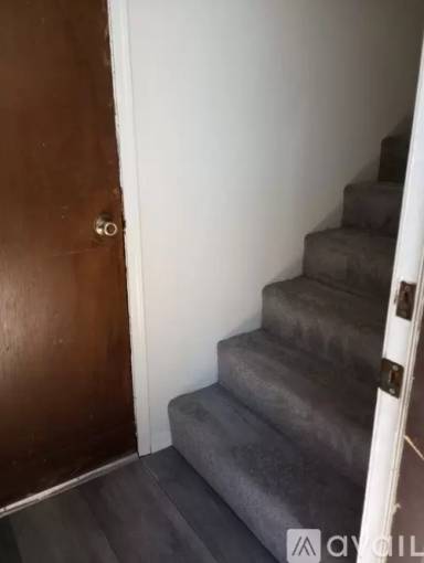 Main picture of 8333 Comanche Rd NE