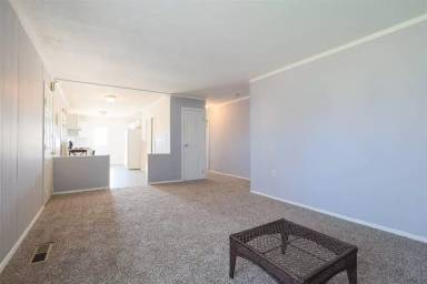 Main picture of 9717 Sacramento St
