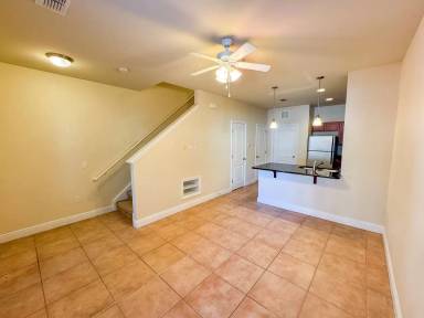 Main picture of 2938 SW 35th Pl