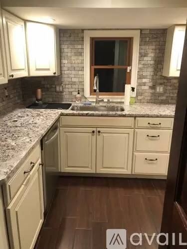 Main picture of 3686 Eisenhower Rd