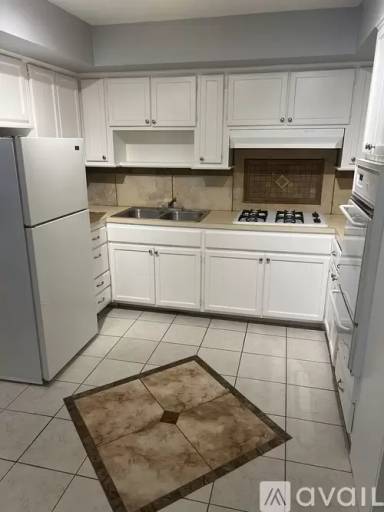 Main picture of 1107 Holiday Ln