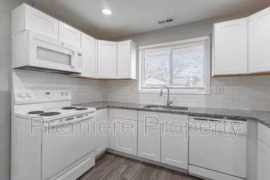 Main picture of 10607 E Lexington Ave