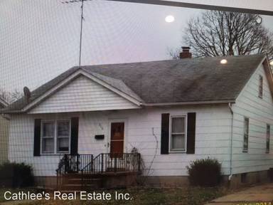 Main picture of 310 E Monroe Ave