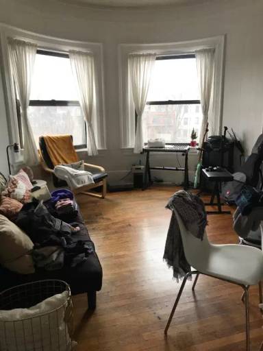 Main picture of 384 Commonwealth Ave