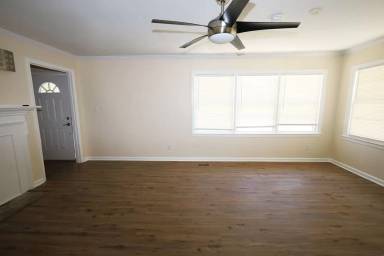 Main picture of 908 E Park Ave