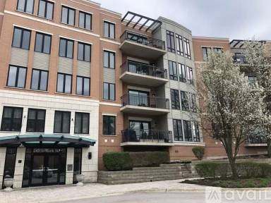 Main picture of 145 S York St