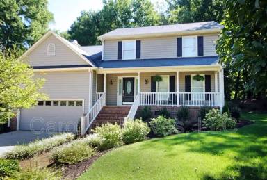 Main picture of 6 Briton Ct