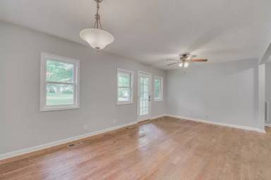 Main picture of 216-230 Garner Ave