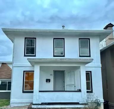Main picture of 626 Walnut St