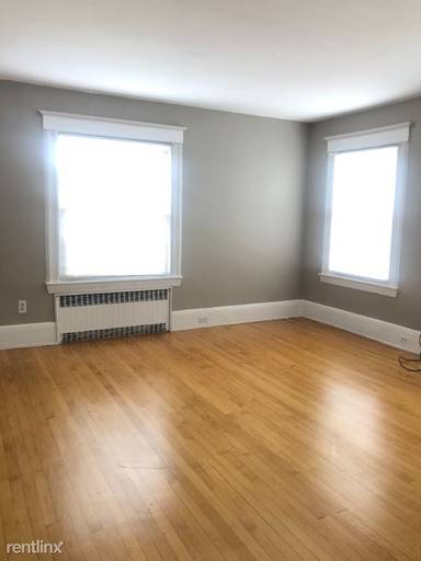 Main picture of 15 Midland Ave