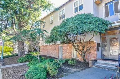 Main picture of 2230 10th Ave
