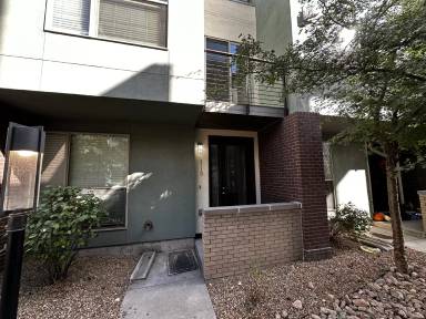 Main picture of 2110 N Clay St