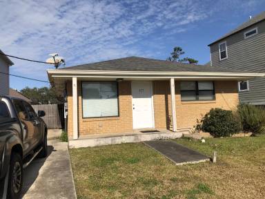 Main picture of 127 Spencer Ave