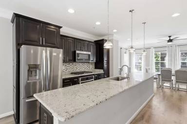 Main picture of 7224 Barrberry Ln