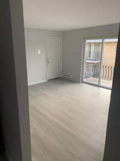 Main picture of 17735 Park Blvd
