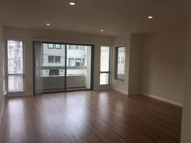 Main picture of 2227 Filbert St