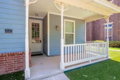 Main picture of 2117 10th St