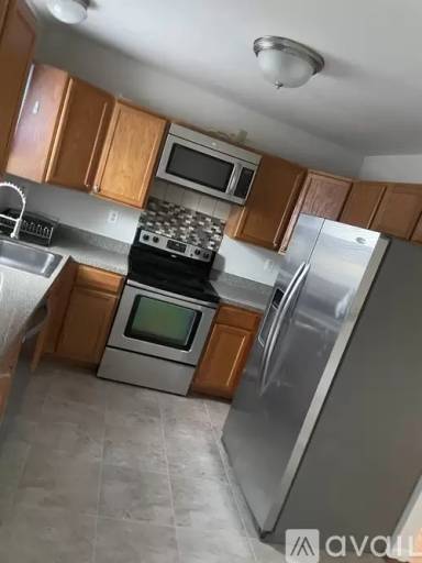 Main picture of 803 Eastern Ave
