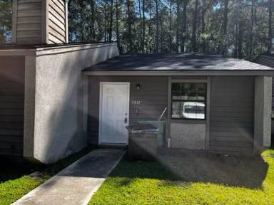 Main picture of 2017 Melrose Dr