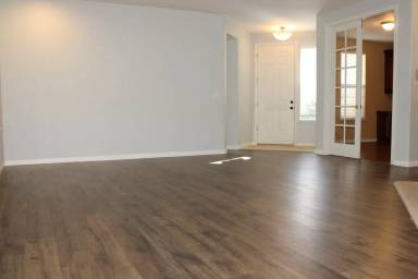 Main picture of 960 Glennfinnan Way