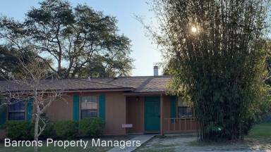 Main picture of 2772 Villa Woods Cir
