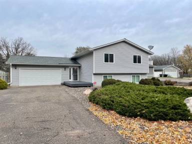Main picture of 59 106th Ave NW