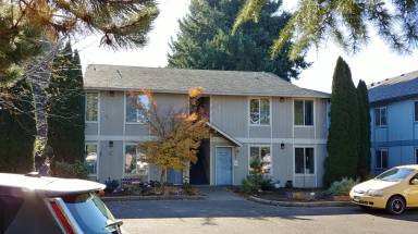 Main picture of 1340 W Locust St