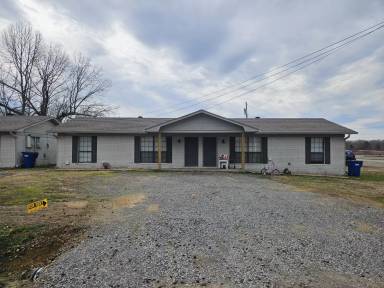 Main picture of 18 Linder Rd